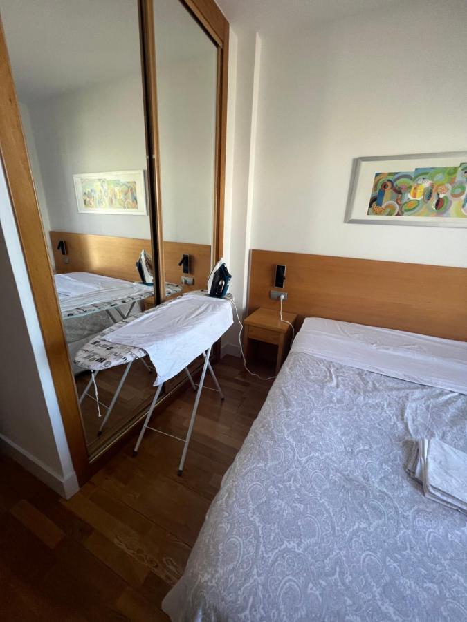 P4 Madrid Airport, Estadio Civitas, Ifema, Barajas Y Rejas エクステリア 写真